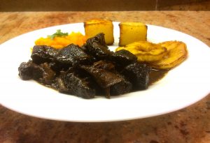 cabirol estofat amb ceps moniato patata i poma, recepta