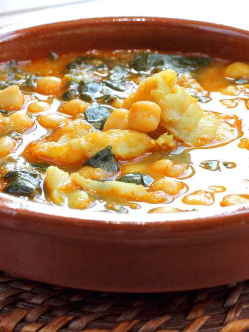 Bacallà amb cigrons i espinacs, recepta