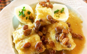 Bacallà amb panses i ou dur, recepta